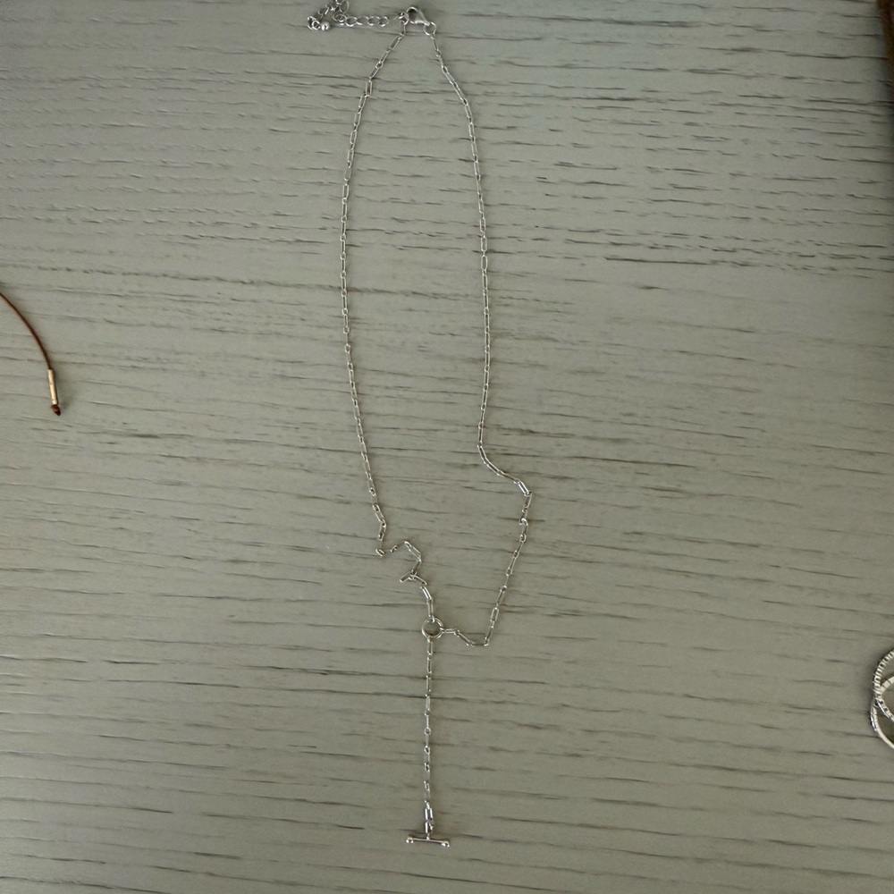 Elegant Silver Necklace
